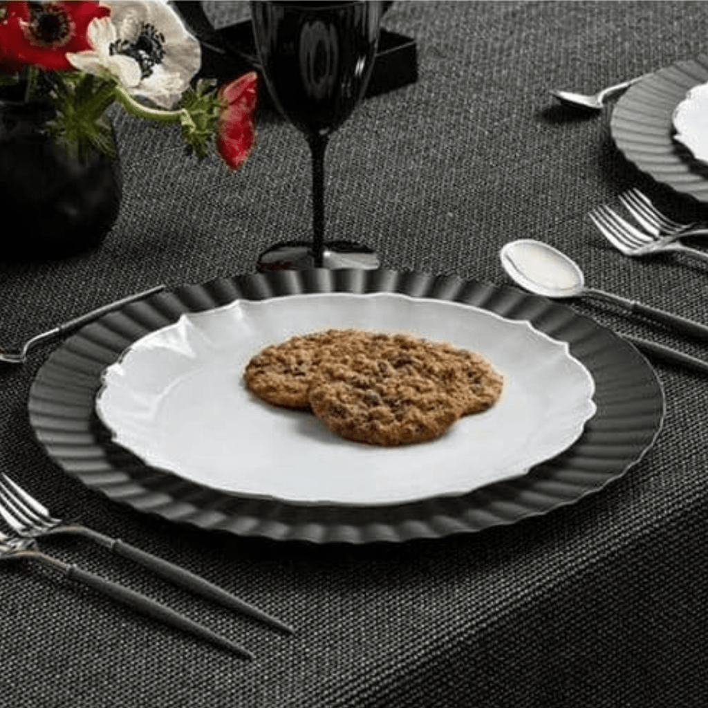 Luxe 10.25" White With Silver Rim Plastic Disposable Dinner Plates 10 Pack