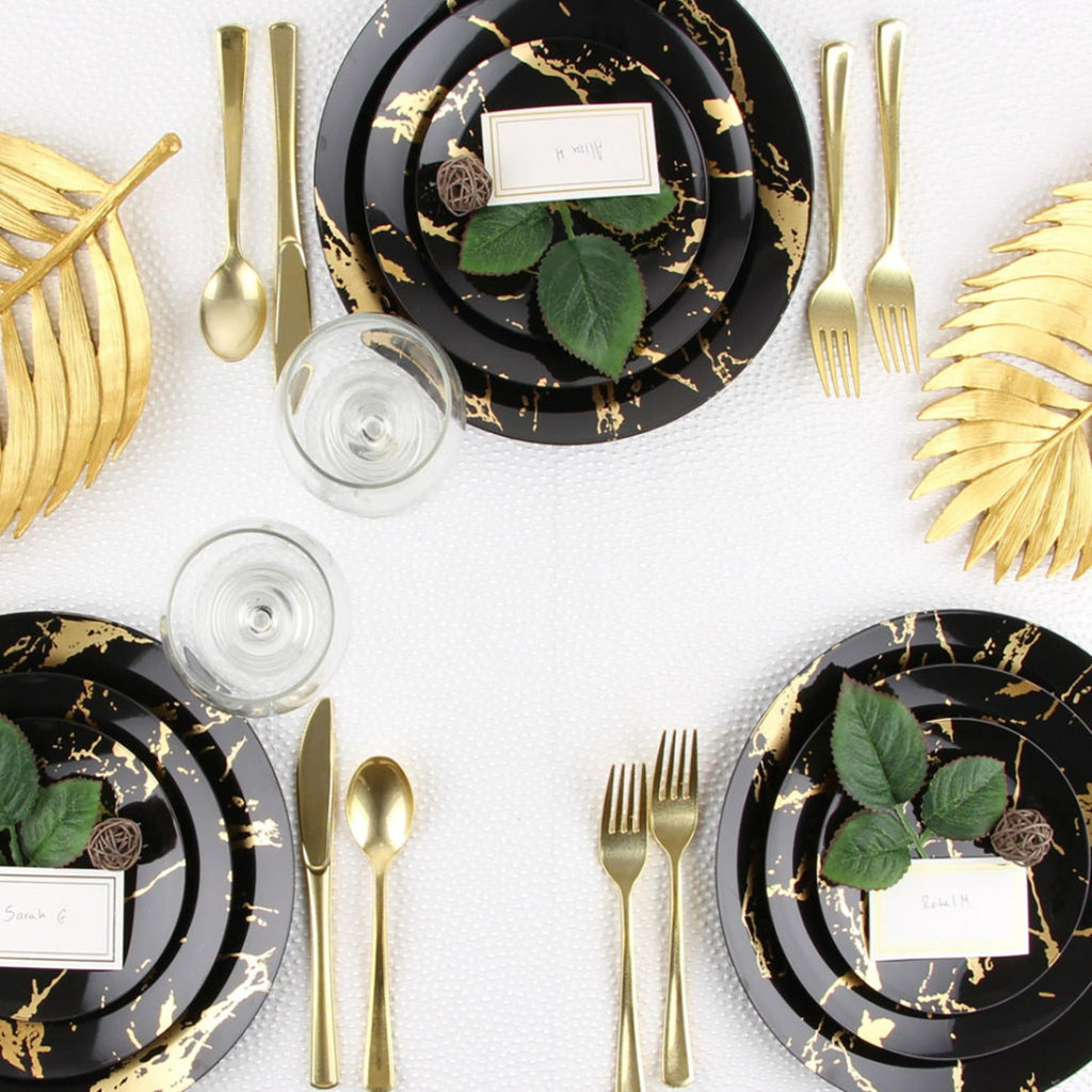 Gold Stroke 10″  Black Dinner Plates Plastic 10 Pack