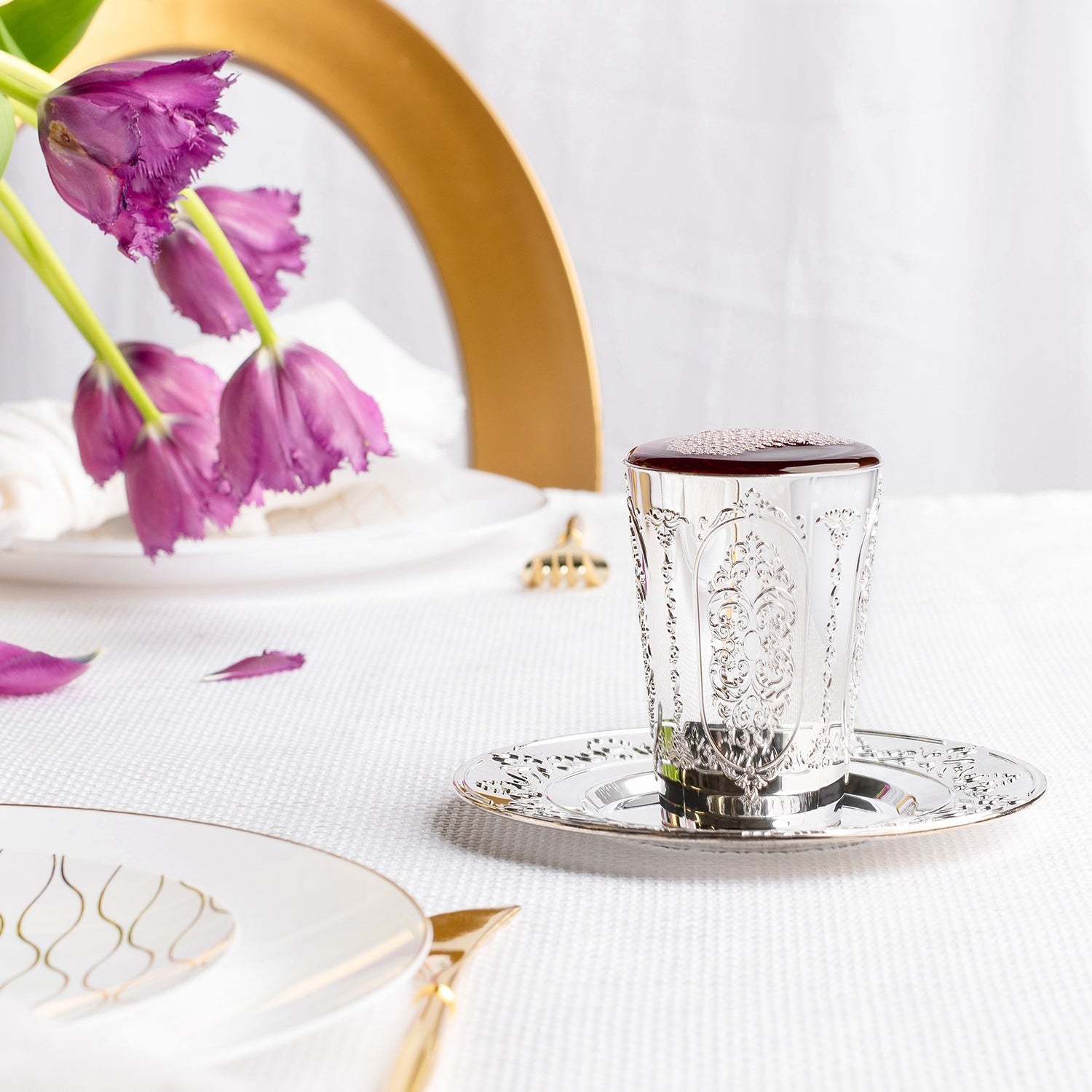 5oz Plastic Wine Kiddush Cup with Trays Regal Round 5pc set