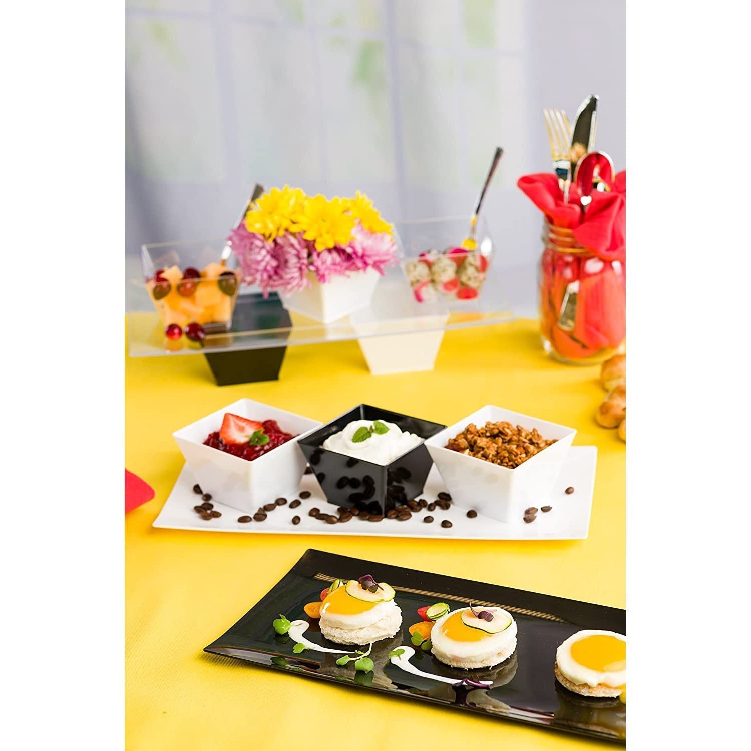 13" x 6¼" Serving Plastic Tray Black Disposable 1 Piece