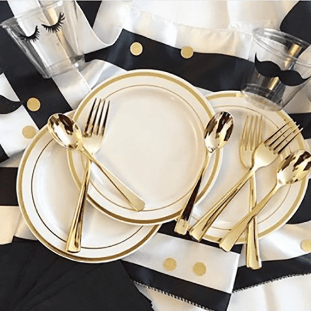 Dynasty Plastic Gold Spoons