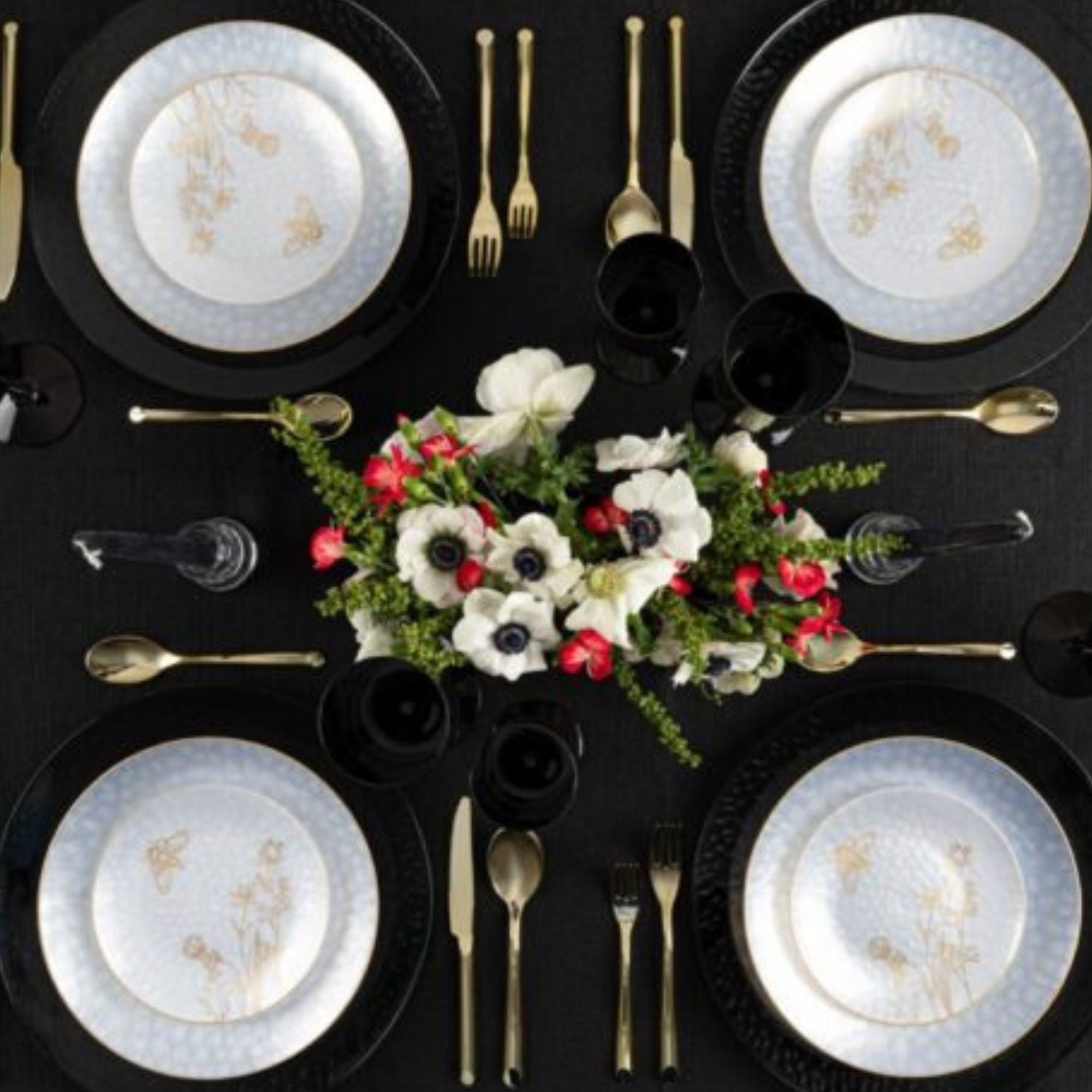 7"&10" White & Gold Plastic Plates Combo Set-Honey Bee