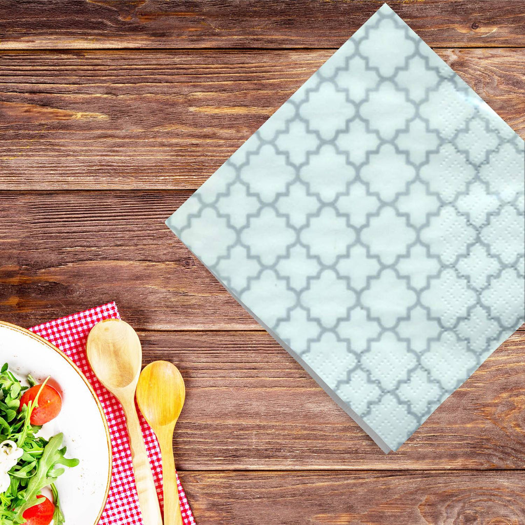 Quattrefoil White/Silver Lunch Napkins 20 Pack