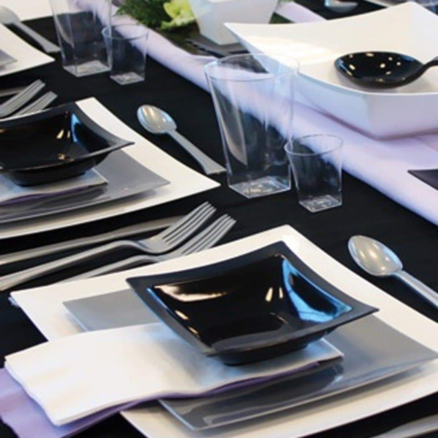 7.5" Black Rectangular Appetizer Plates Plastic 10 Pack