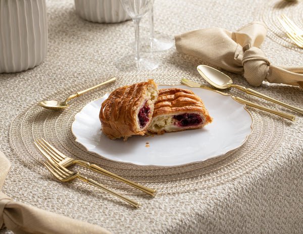 10.25"&7.5" White and Gold Round Disposable Plastic Plates COMBO Set-Luxe 32pc
