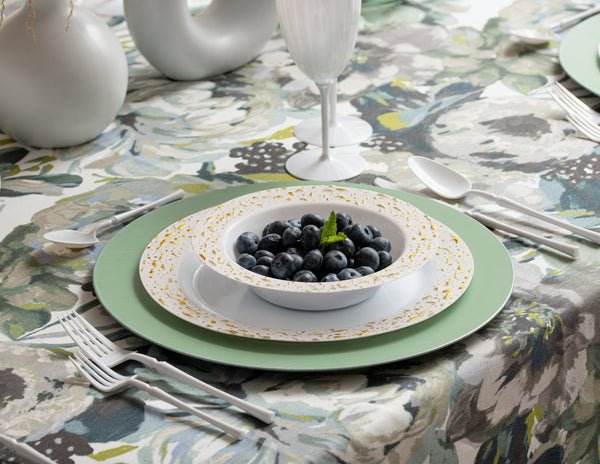 Pebbled 10" White & Gold Plastic Disposable Dinner Plate 10 Pcs